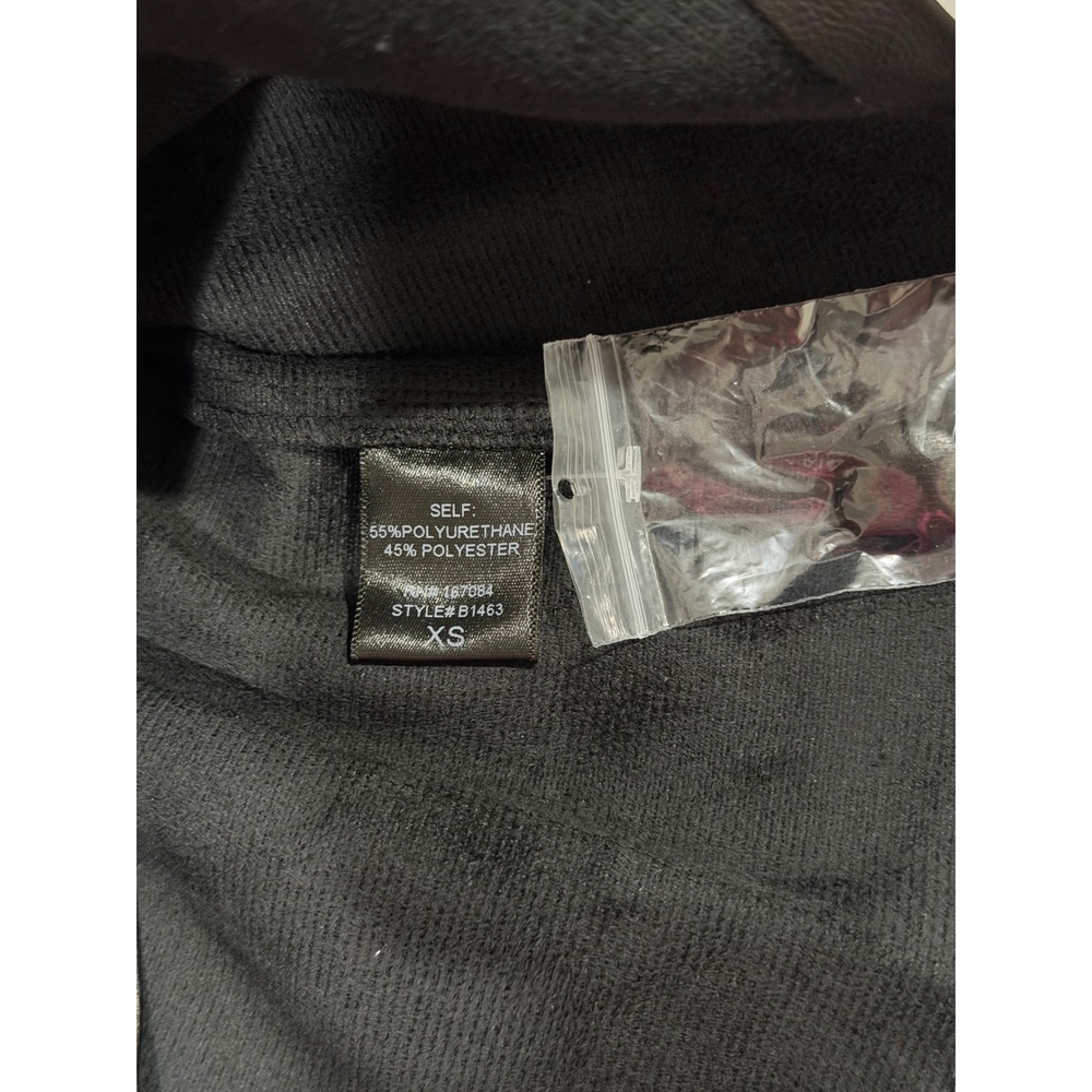Tuckernuck Faux Leather Button Up Cropped Shirt Black XS Pockets Edgy Grunge NEW - Picture 7 of 7